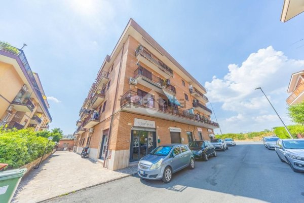 appartamento in vendita a Guidonia Montecelio in zona Setteville
