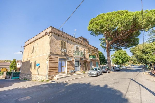 appartamento in vendita a Guidonia Montecelio in zona Guidonia