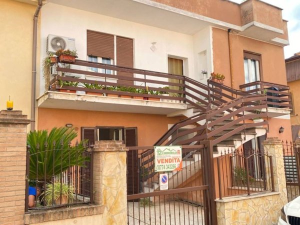 appartamento in vendita a Guidonia Montecelio in zona Villalba