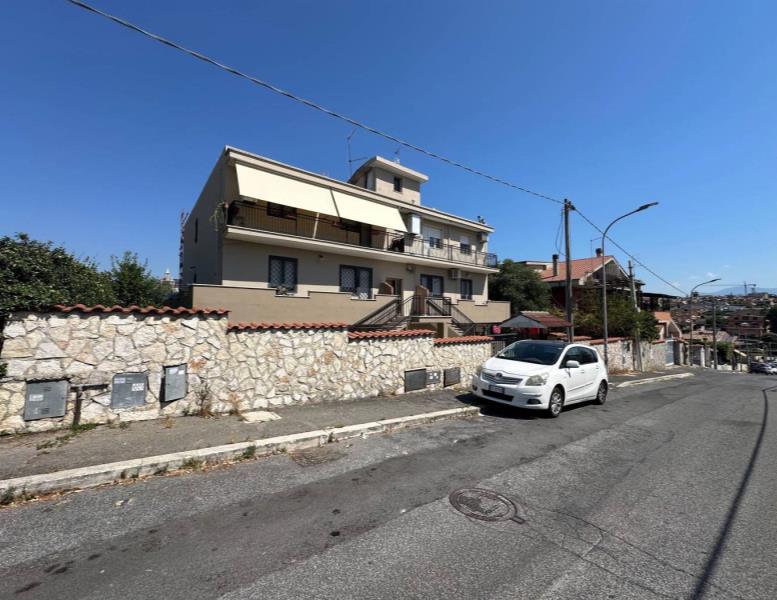 appartamento in vendita a Guidonia Montecelio in zona Setteville