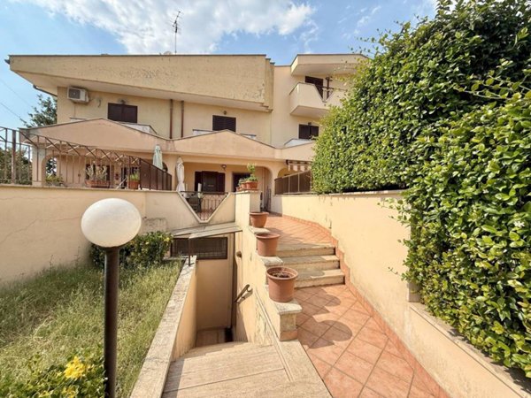 casa indipendente in vendita a Guidonia Montecelio in zona Marco Simone
