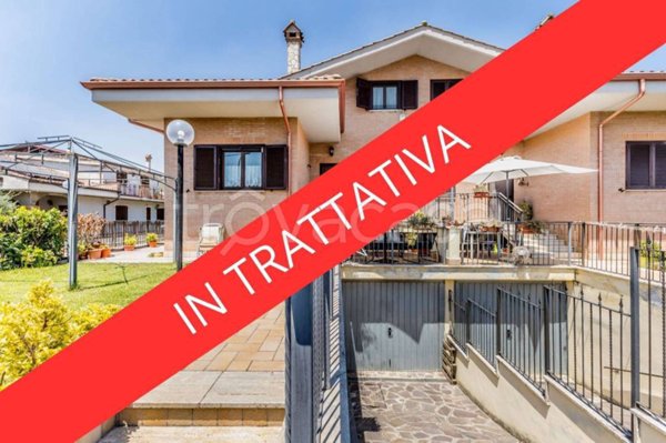 casa indipendente in vendita a Guidonia Montecelio in zona Setteville