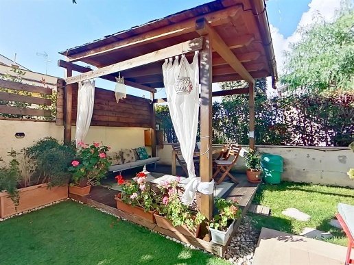 casa indipendente in vendita a Guidonia Montecelio
