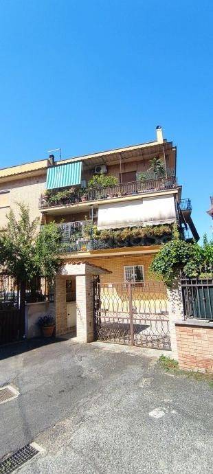 appartamento in vendita a Guidonia Montecelio in zona Villalba