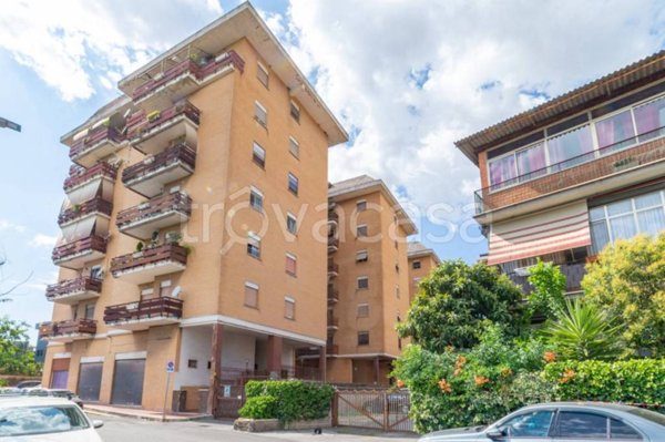 appartamento in vendita a Guidonia Montecelio in zona Setteville