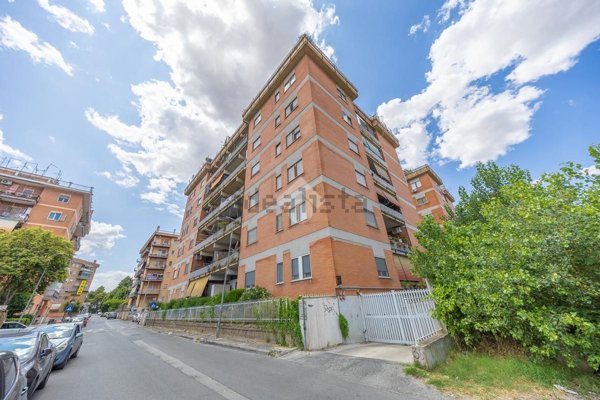 appartamento in vendita a Guidonia Montecelio