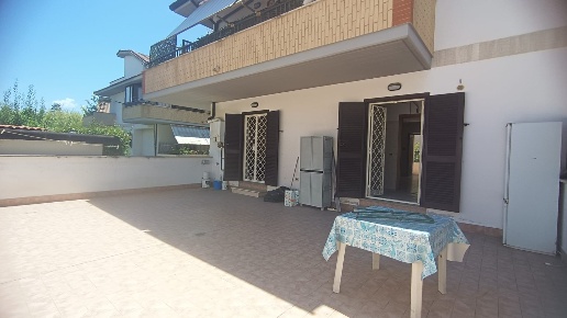 appartamento in vendita a Guidonia Montecelio in zona Guidonia