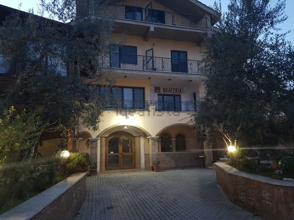 villa in vendita a Guidonia Montecelio in zona Colle Fiorito