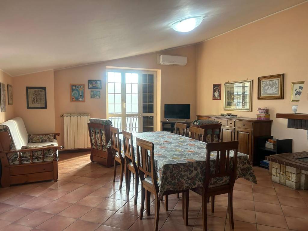 appartamento in vendita a Guidonia Montecelio in zona Villanova