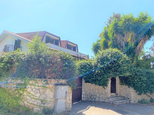 casa indipendente in vendita a Guidonia Montecelio in zona Colleverde
