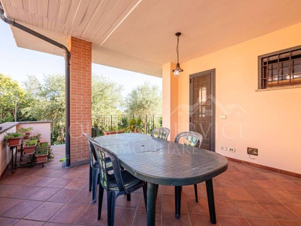 casa indipendente in vendita a Guidonia Montecelio