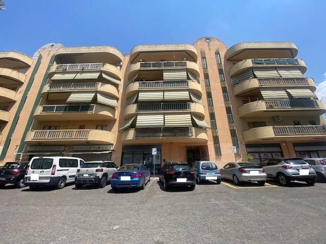 appartamento in vendita a Guidonia Montecelio in zona Guidonia