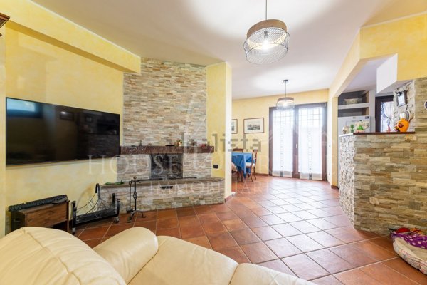 casa indipendente in vendita a Guidonia Montecelio