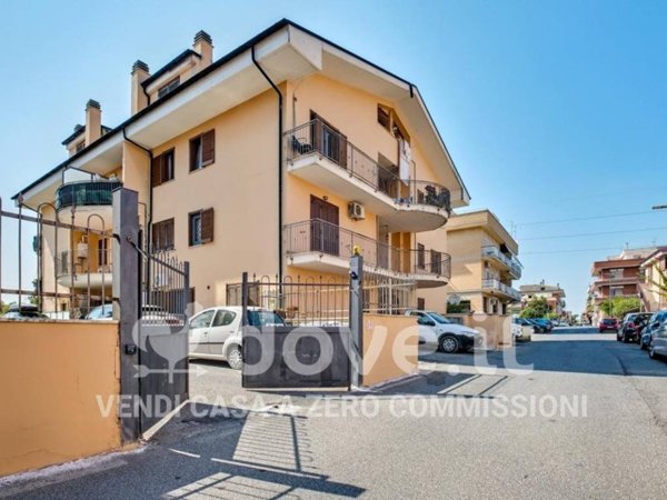 appartamento in vendita a Guidonia Montecelio in zona Villalba