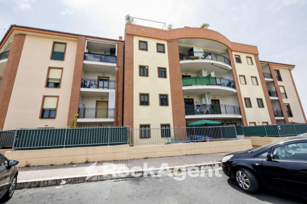 appartamento in vendita a Guidonia Montecelio