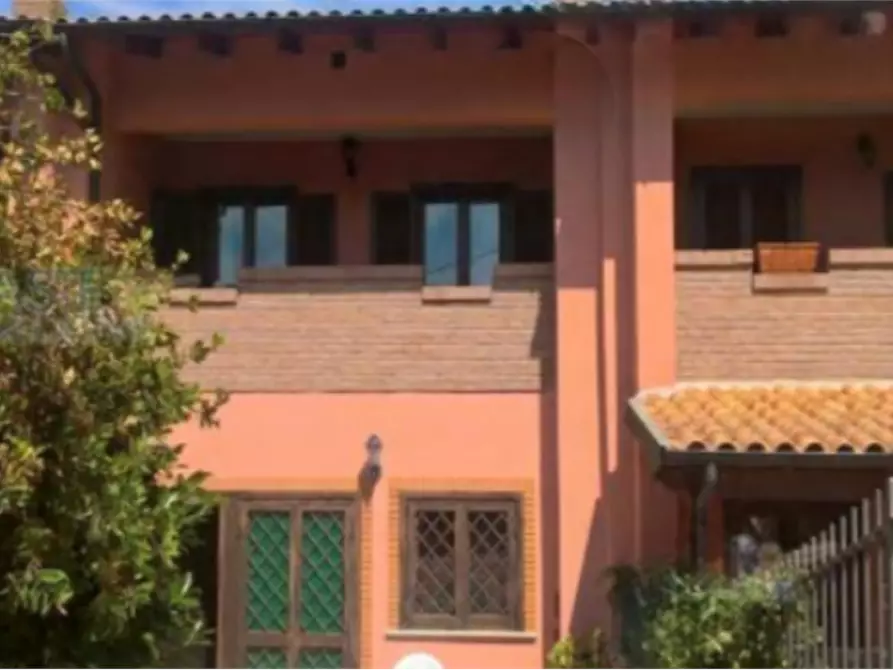 casa indipendente in vendita a Guidonia Montecelio