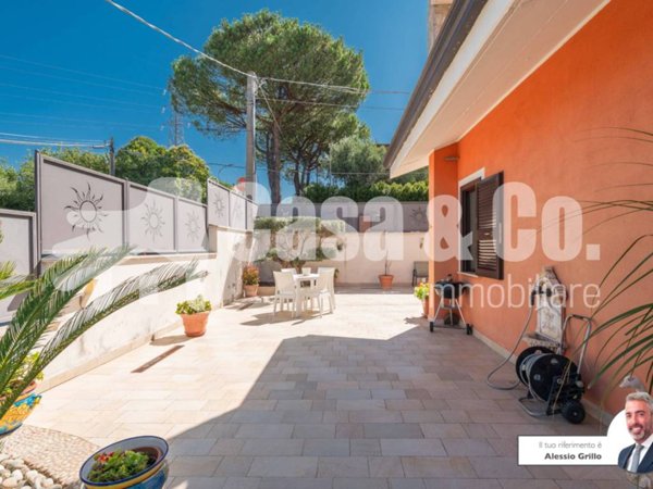 casa indipendente in vendita a Guidonia Montecelio in zona Pichini