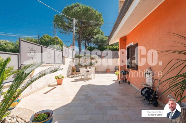 casa indipendente in vendita a Guidonia Montecelio in zona Pichini