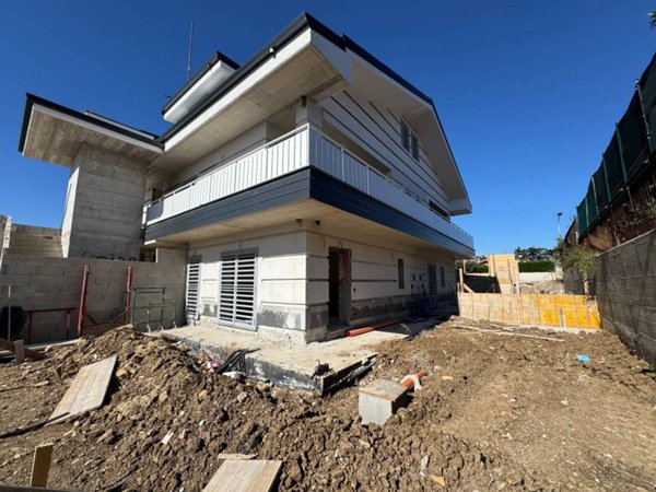 appartamento in vendita a Guidonia Montecelio in zona Setteville