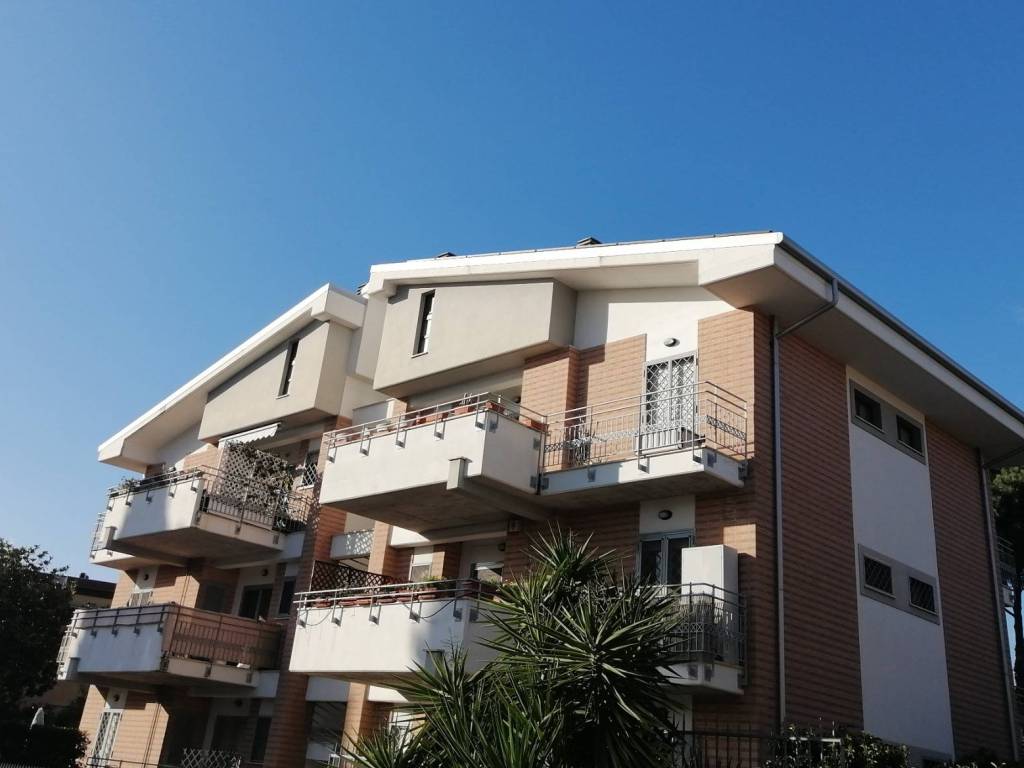 appartamento in vendita a Guidonia Montecelio in zona Colleverde
