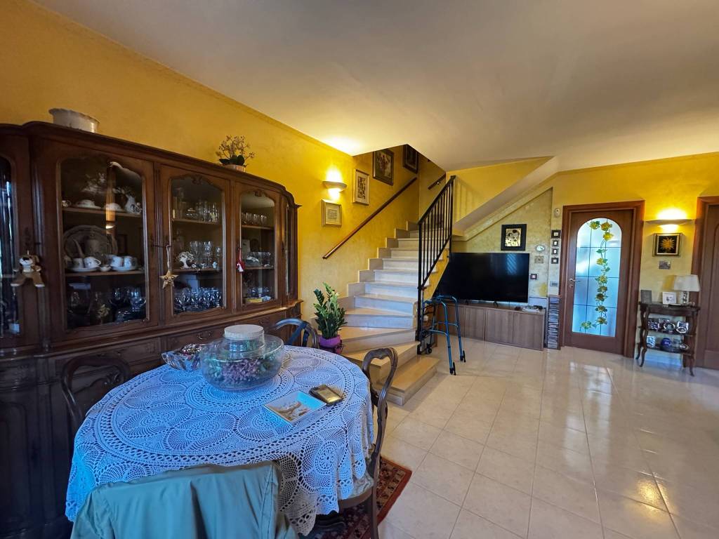 appartamento in vendita a Guidonia Montecelio in zona Guidonia