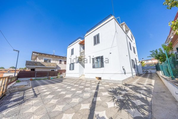 appartamento in vendita a Guidonia Montecelio in zona Guidonia