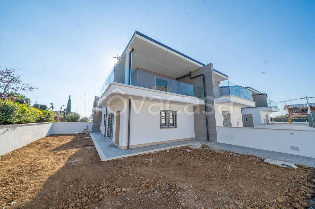 casa indipendente in vendita a Guidonia Montecelio in zona Guidonia