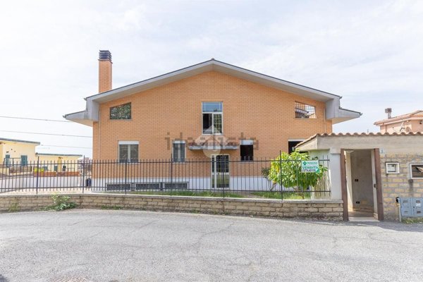 appartamento in vendita a Guidonia Montecelio in zona Setteville