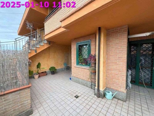appartamento in vendita a Guidonia Montecelio in zona Pichini