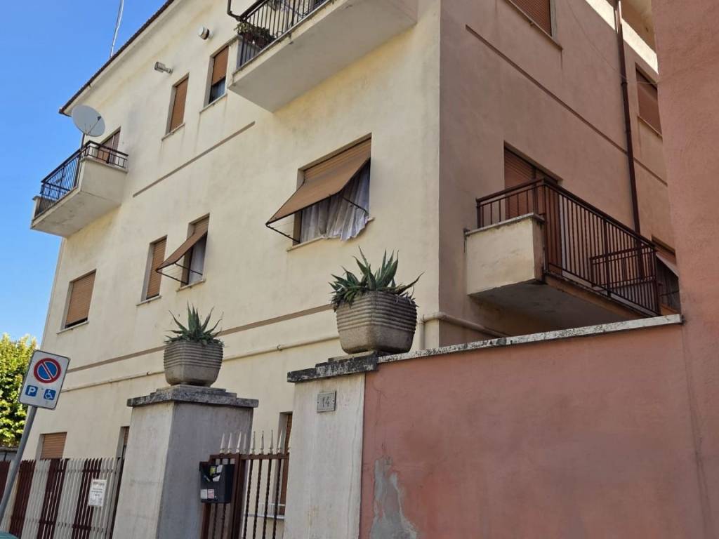 appartamento in vendita a Guidonia Montecelio in zona Villalba