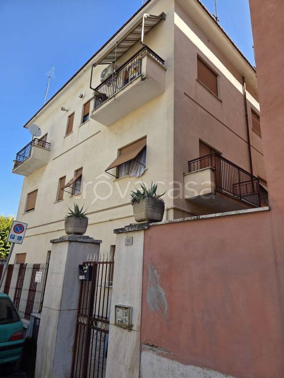 appartamento in vendita a Guidonia Montecelio in zona Villalba