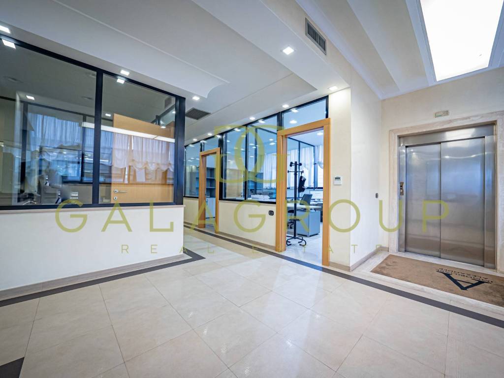 ufficio in vendita a Guidonia Montecelio in zona Colleverde