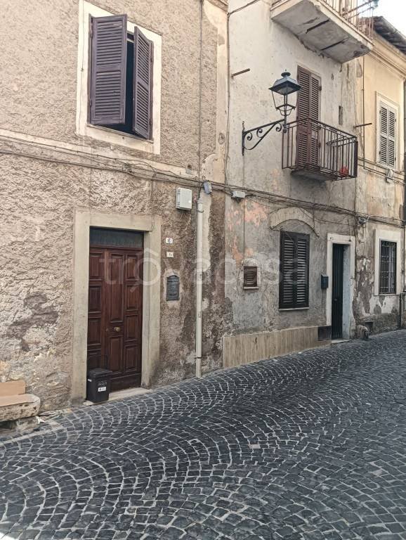 appartamento in vendita a Guidonia Montecelio in zona Montecelio