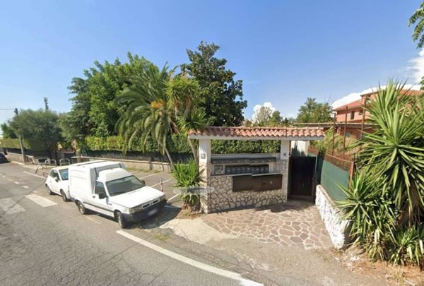 casa indipendente in vendita a Guidonia Montecelio in zona Setteville