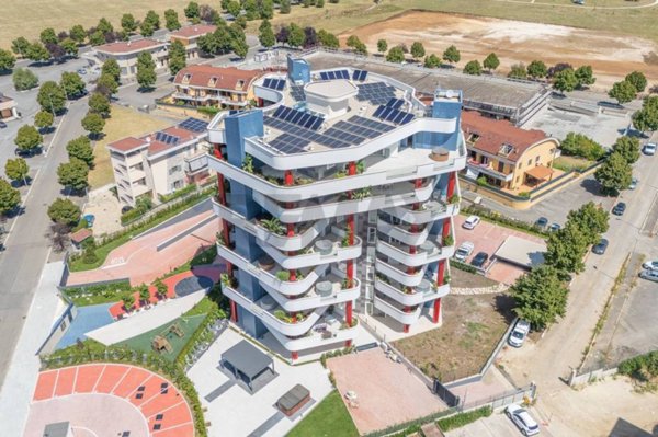 appartamento in vendita a Guidonia Montecelio in zona Montecelio