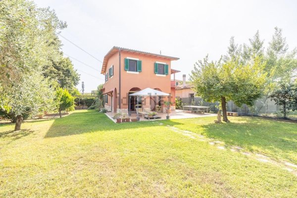 appartamento in vendita a Guidonia Montecelio in zona Marco Simone