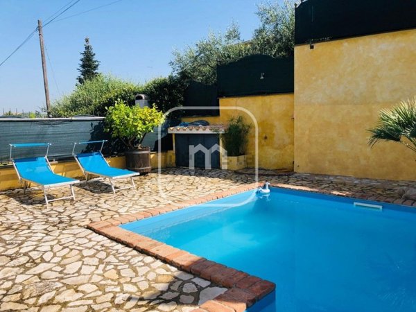 casa indipendente in vendita a Guidonia Montecelio in zona Marco Simone