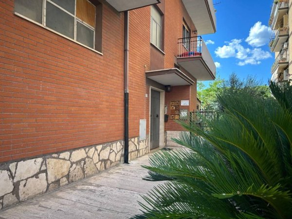 appartamento in vendita a Guidonia Montecelio in zona Villanova