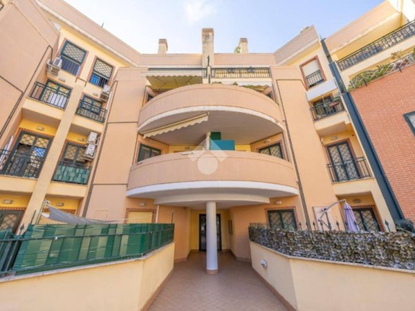 appartamento in vendita a Guidonia Montecelio in zona Guidonia