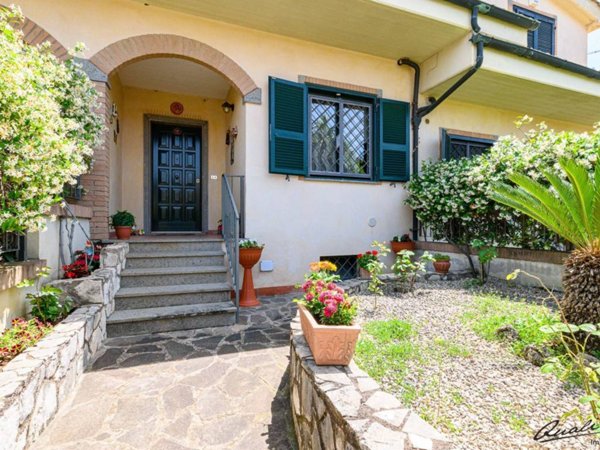 casa indipendente in vendita a Guidonia Montecelio in zona Marco Simone