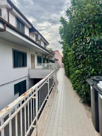 casa indipendente in vendita a Guidonia Montecelio in zona Montecelio