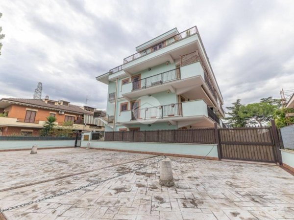 appartamento in vendita a Guidonia Montecelio in zona Colleverde