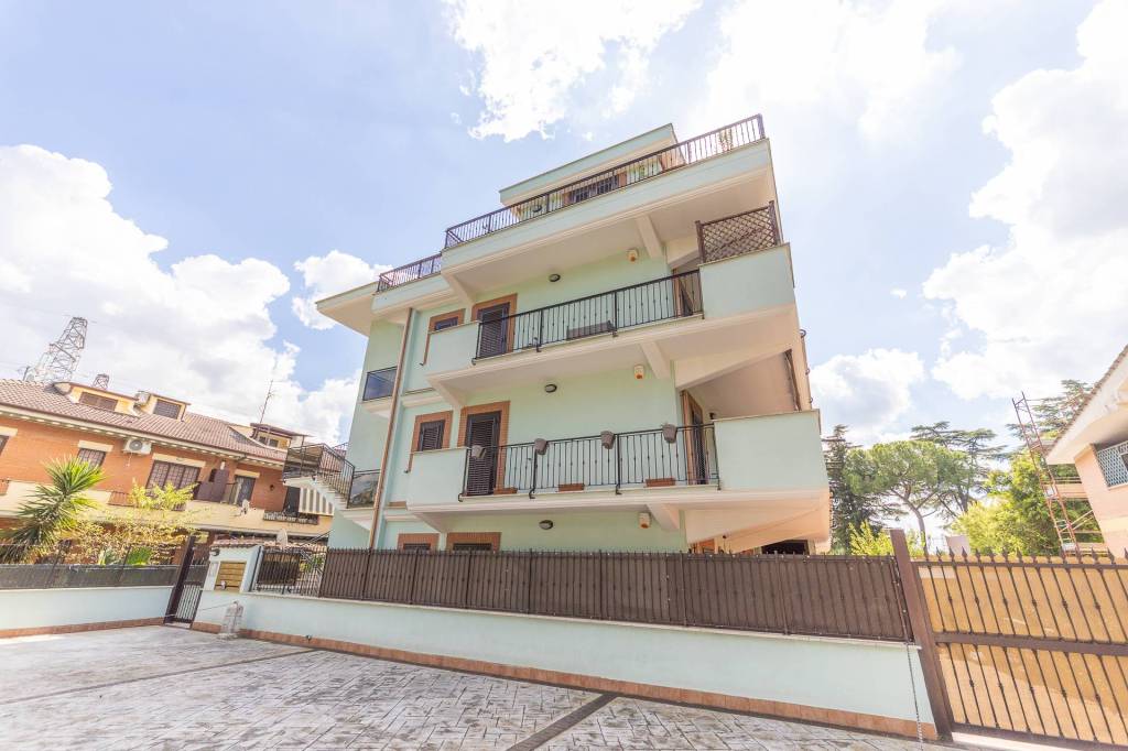 appartamento in vendita a Guidonia Montecelio in zona Colleverde