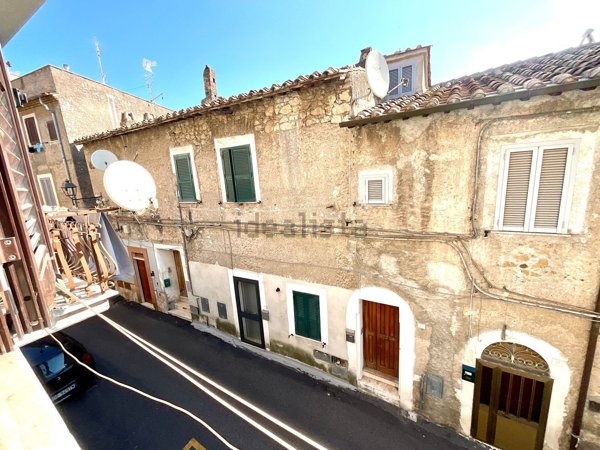 appartamento in vendita a Guidonia Montecelio in zona Montecelio