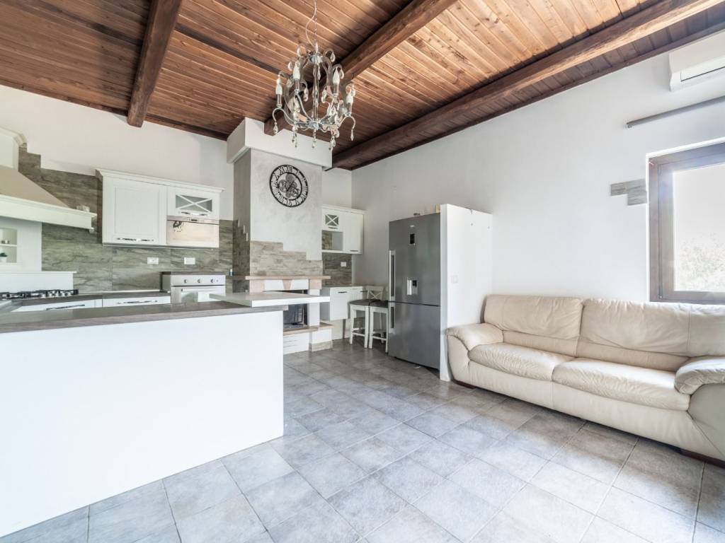 appartamento in vendita a Guidonia Montecelio in zona Colleverde