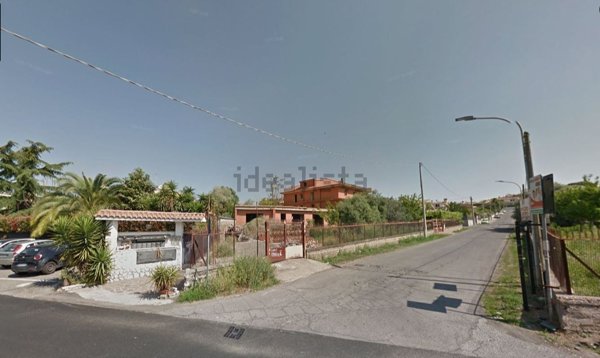 casa indipendente in vendita a Guidonia Montecelio in zona Marco Simone