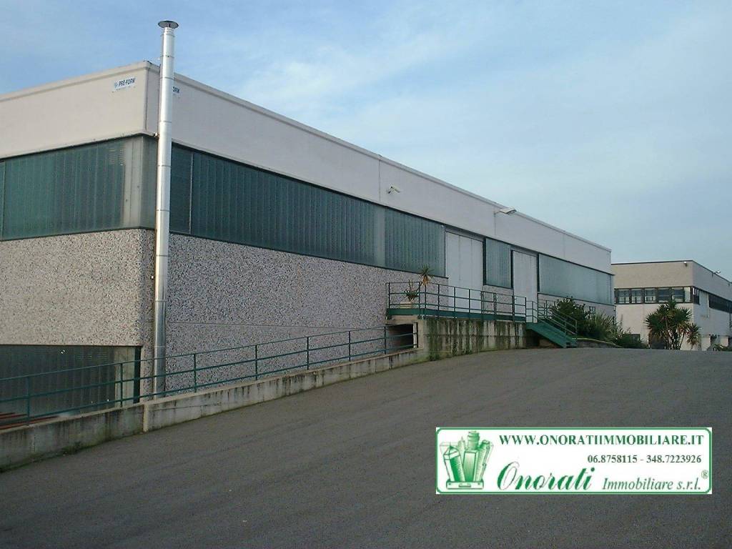 capannone in vendita a Guidonia Montecelio in zona Guidonia