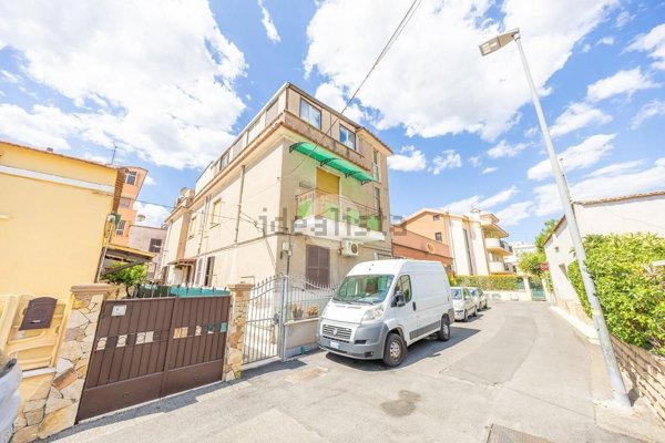 appartamento in vendita a Guidonia Montecelio in zona Villalba