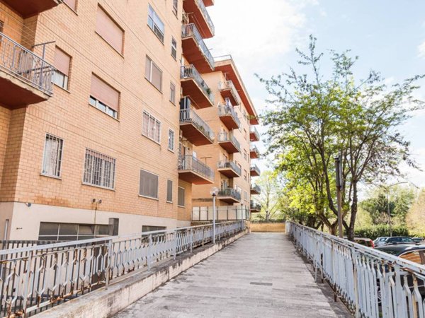appartamento in vendita a Guidonia Montecelio in zona Guidonia