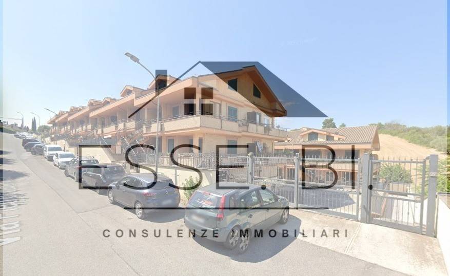 appartamento in vendita a Guidonia Montecelio in zona Pichini